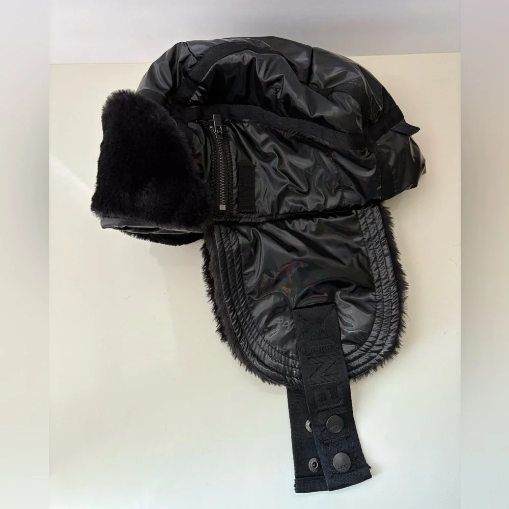 NWOT Free People FP Movement Supernova Puffer Trapper